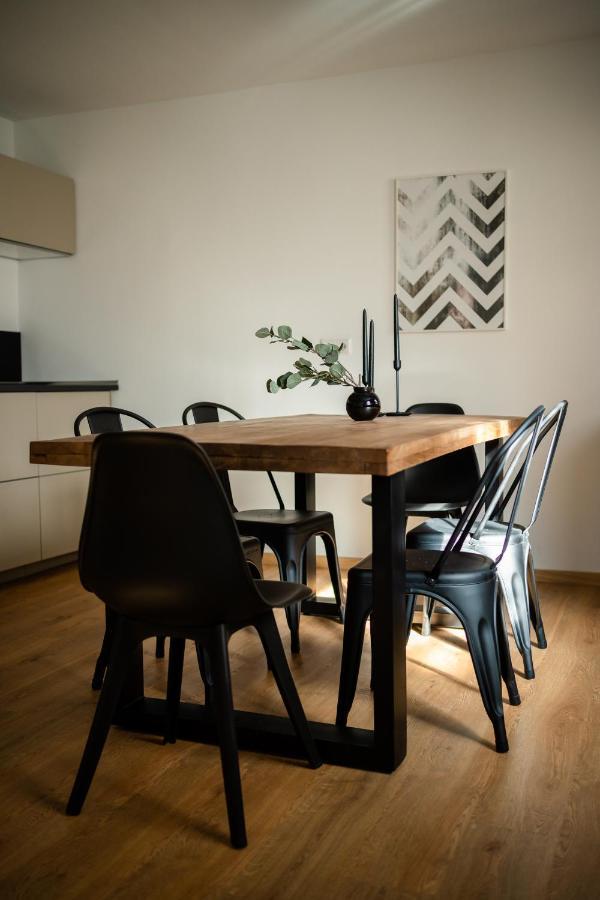 Oldtown Studio Apartment With 2 Bathrooms Дюссельдорф Екстер'єр фото