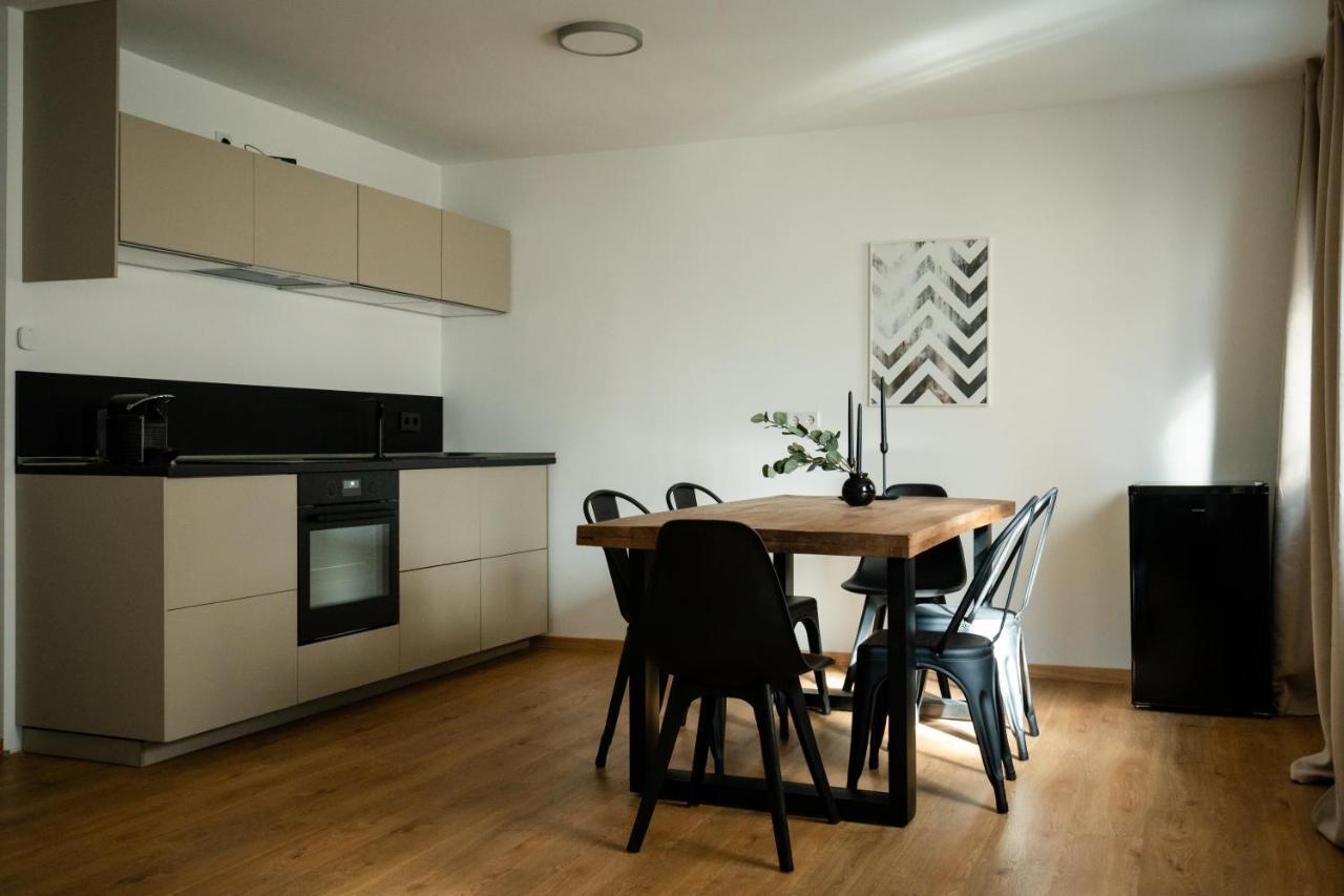 Oldtown Studio Apartment With 2 Bathrooms Дюссельдорф Екстер'єр фото