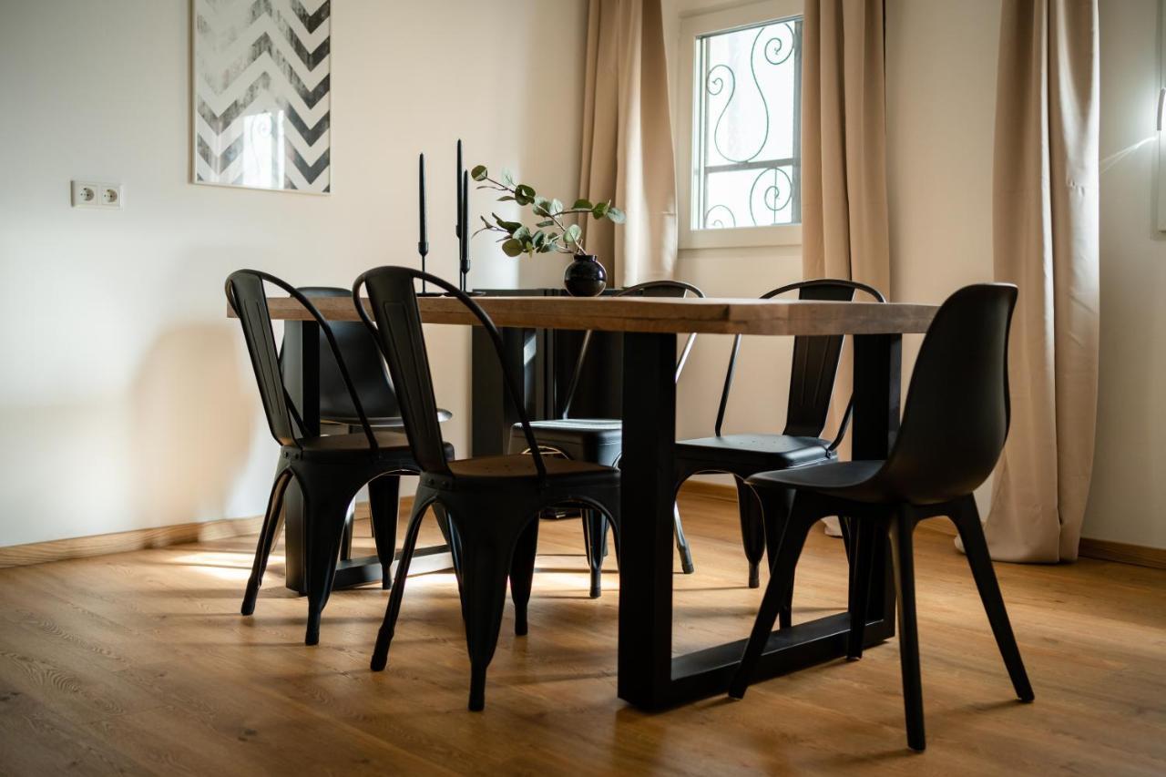 Oldtown Studio Apartment With 2 Bathrooms Дюссельдорф Екстер'єр фото