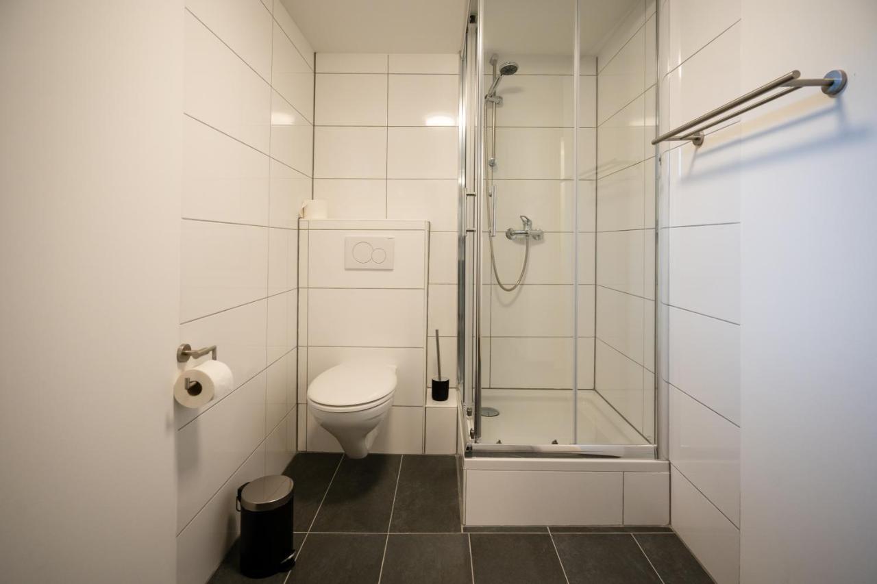 Oldtown Studio Apartment With 2 Bathrooms Дюссельдорф Екстер'єр фото
